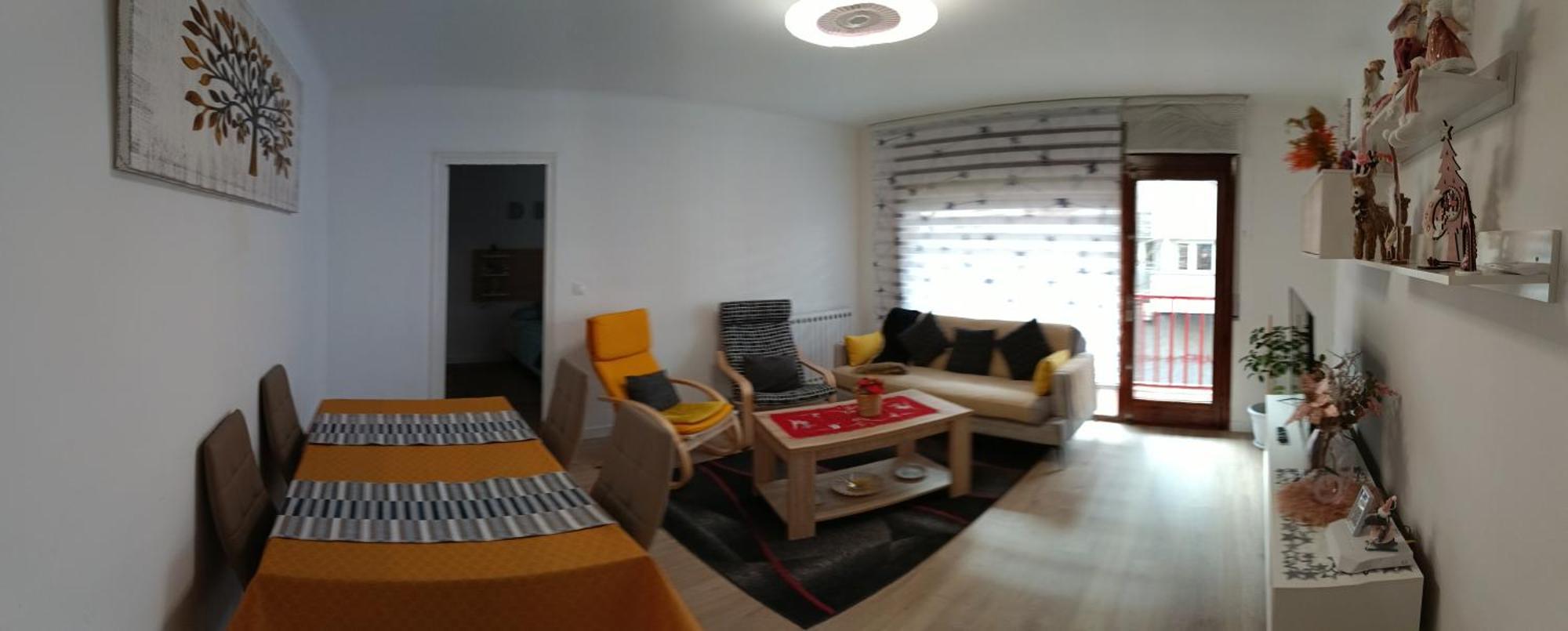 Apartamento Estel La Seu d'Urgell Exteriör bild
