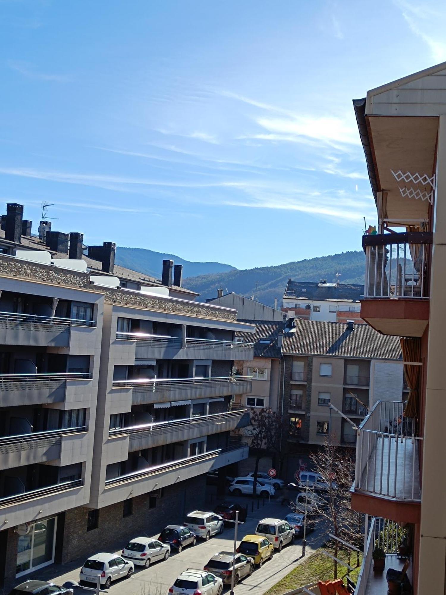 Apartamento Estel La Seu d'Urgell Exteriör bild