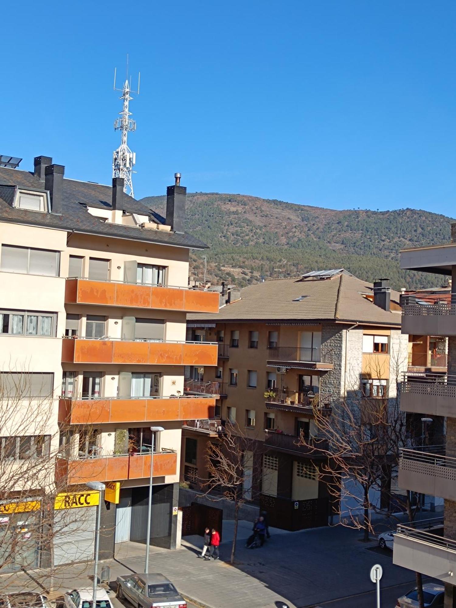 Apartamento Estel La Seu d'Urgell Exteriör bild